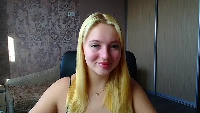 Snapshot of Milka_kiss_ chatting on 14, 3, 2026 Milka kiss online show from 14, 3, 2026