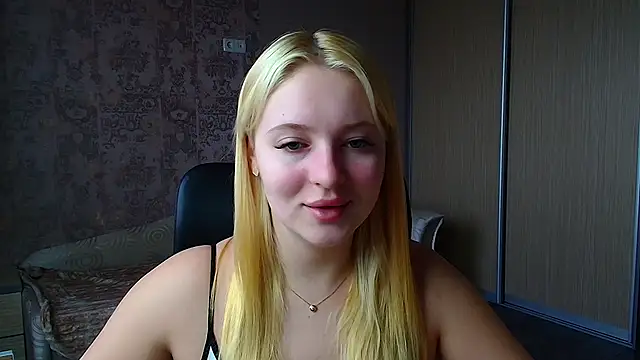 Snapshot of Milka_kiss_ chatting on 18, 3, 2026 Milka kiss online show from 18, 3, 2026