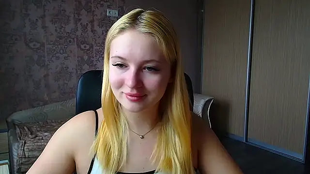 Snapshot of Milka_kiss_ chatting on 2, 4, 2026 Milka kiss online show from 2, 4, 2026