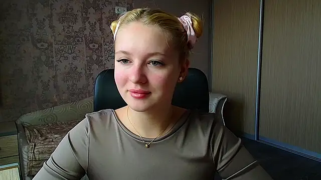 Snapshot of Milka_kiss_ chatting on 3, 4, 2026 Milka kiss online show from 3, 4, 2026