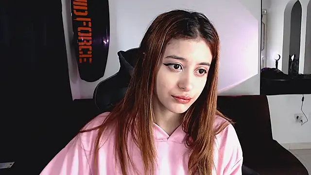 Snapshot of liz-beths chatting on 27, 10, 2025 liz-beths online show from 27, 10, 2025