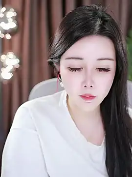 Qiaoqiao  online show from 9, 1, 2025