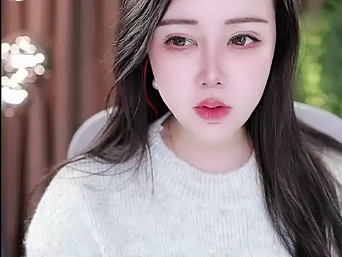 Qiaoqiao  online show from 10, 1, 2025