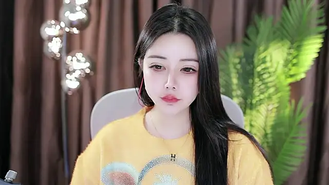 Qiaoqiao  online show from 11, 1, 2025