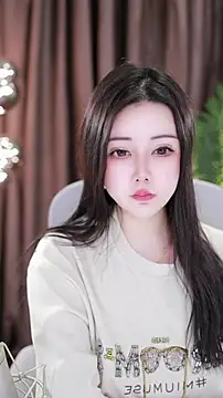 Qiaoqiao  online show from 11, 1, 2025