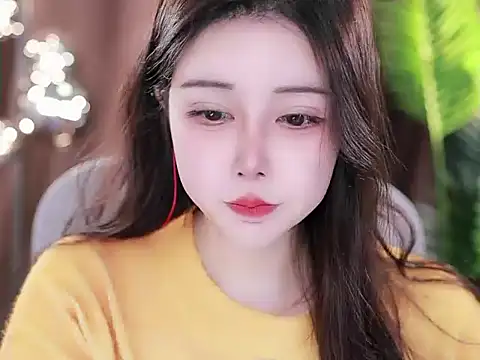 Qiaoqiao  online show from 19, 3, 2025