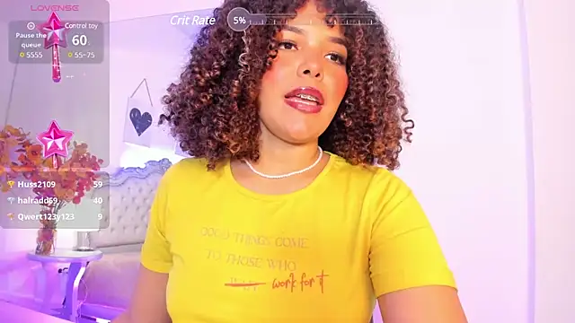 Snapshot of NiaColusi chatting on 18, 12, 2024 NiaColusi online show from 18, 12, 2024