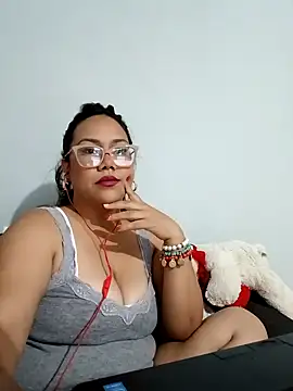 Snapshot of rainhavenus2024 chatting on 5, 1, 2025 rainhavenus2024 online show from 5, 1, 2025