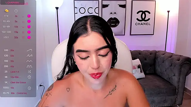 zoee jackson online show from 15, 1, 2025