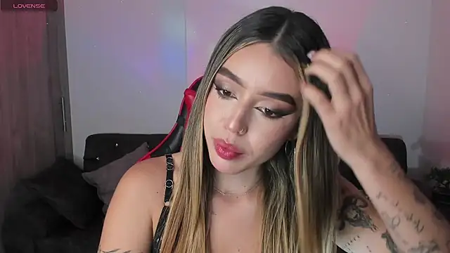 zoee jackson online show from 23, 11, 2025