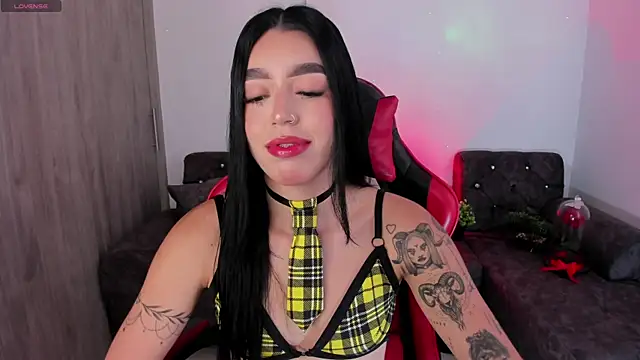Snapshot of zoee_jackson chatting on 24, 4, 2026 zoee jackson online show from 24, 4, 2026