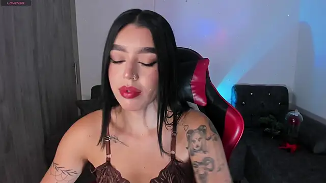 Snapshot of zoee_jackson chatting on 10, 5, 2026 zoee jackson online show from 10, 5, 2026