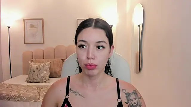 zoee jackson online show from 21, 6, 2026