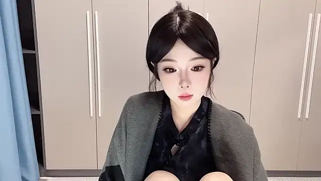 Q-ing online show from 14, 11, 2025