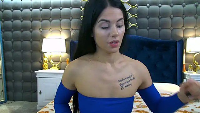 LeyaCass online show from 2, 12, 2025