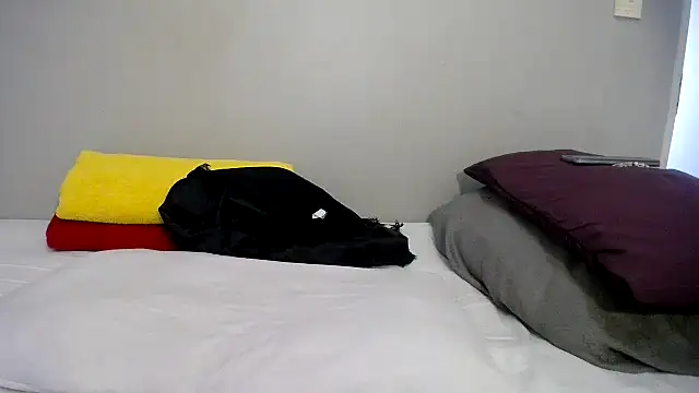 Carameldip online show from 26, 2, 2025