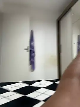 palomamoraid online show from 30, 1, 2025