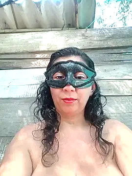 Snapshot of Mature-Mom chatting on 10, 1, 2025 Mature-Mom online show from 10, 1, 2025