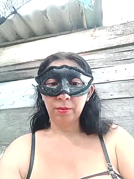Snapshot of Mature-Mom chatting on 25, 1, 2025 Mature-Mom online show from 25, 1, 2025