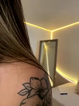 AmmyCollinsW online show from 26, 11, 2025