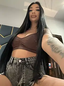 Snapshot of amirahylerr chatting on 15, 12, 2024 amirahylerr online show from 15, 12, 2024