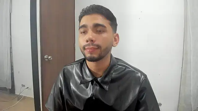 Snapshot of Dante_Damare chatting on 15, 2, 2025 Dante Damare online show from 15, 2, 2025