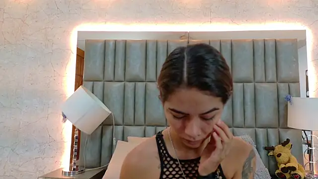 NicoleEsposito online show from 17, 1, 2026