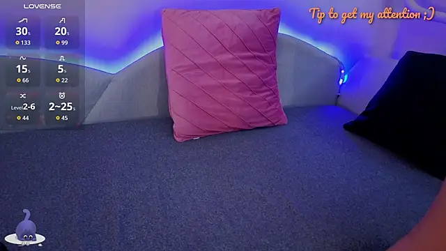 MysticMia online show from 3, 11, 2025