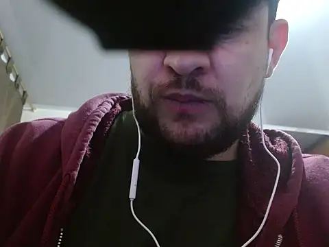 Snapshot of camiloking1720 chatting on 21, 3, 2026 camiloking1720 online show from 21, 3, 2026