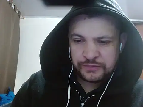 Snapshot of camiloking1720 chatting on 9, 4, 2026 camiloking1720 online show from 9, 4, 2026