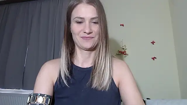 Snapshot of NattyReturn chatting on 8, 12, 2024 NattyReturn online show from 8, 12, 2024