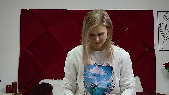 Snapshot of NattyReturn chatting on 16, 10, 2025 NattyReturn online show from 16, 10, 2025