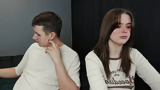 Snapshot of Pinku_kitsune chatting on 2, 3, 2025 Pinku kitsune online show from 2, 3, 2025