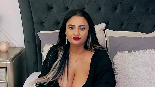 MayaJansen online show from 27, 12, 2024