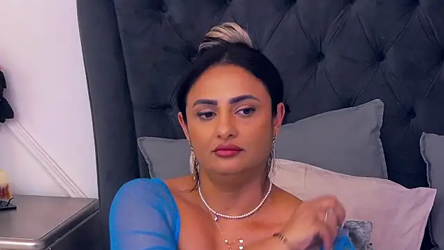 MayaJansen online show from 27, 1, 2025