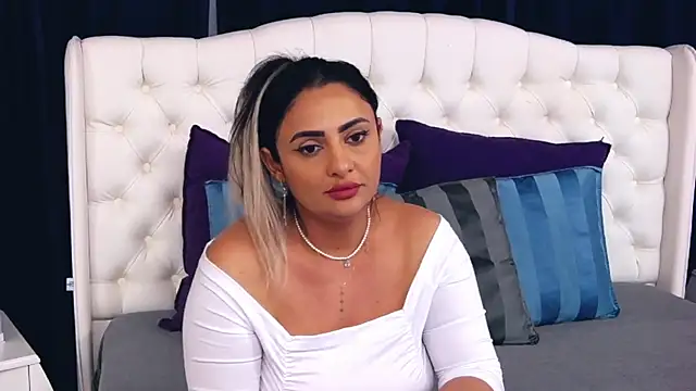 MayaJansen online show from 27, 1, 2025