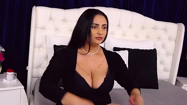 MayaJansen online show from 5, 3, 2025