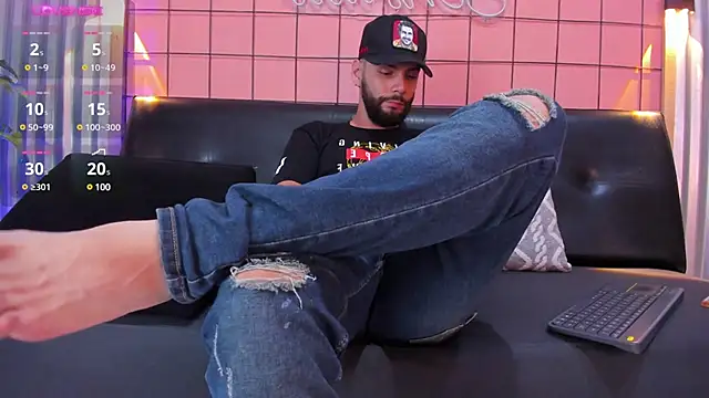 Snapshot of antony_bigdick_ chatting on 20, 2, 2025 antony bigdick online show from 20, 2, 2025