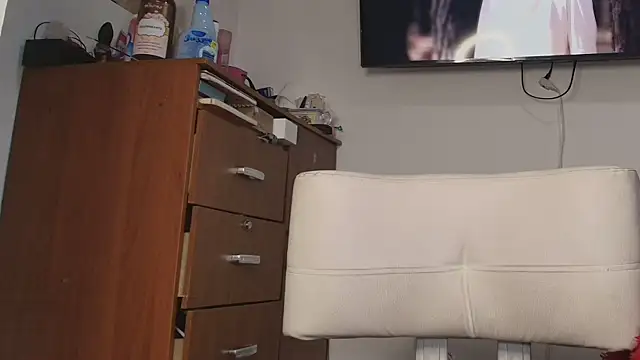 Maylin 2024 online show from 14, 10, 2025