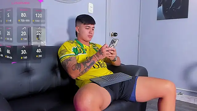 Cristopher strong online show from 9, 9, 2025