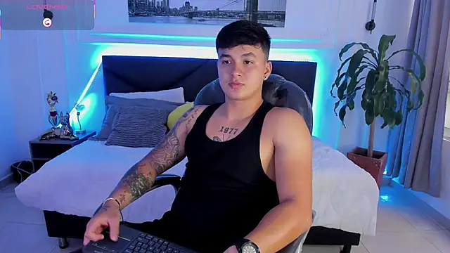 Cristopher strong online show from 30, 4, 2026