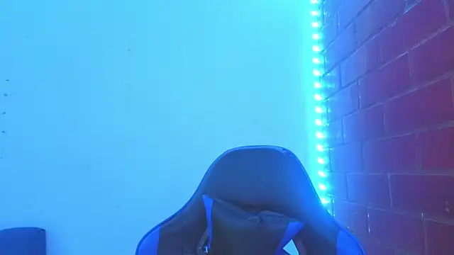 Demitryo online show from 12, 2, 2026