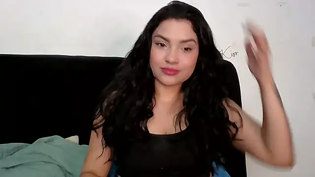 Snapshot of lolaa_staars chatting on 8, 10, 2025 lolaa staars online show from 8, 10, 2025