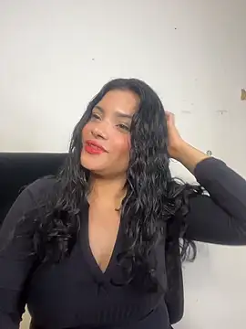 Snapshot of lolaa_staars chatting on 12, 10, 2025 lolaa staars online show from 12, 10, 2025