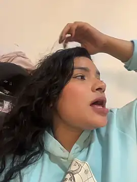 Snapshot of lolaa_staars chatting on 25, 10, 2025 lolaa staars online show from 25, 10, 2025