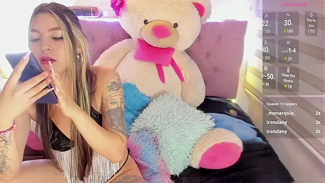  EmiRhodes online show from 28, 2, 2025