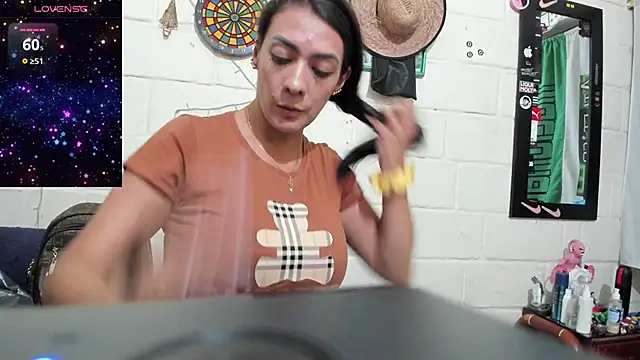Snapshot of sara_maisa chatting on 7, 1, 2025 sara maisa online show from 7, 1, 2025