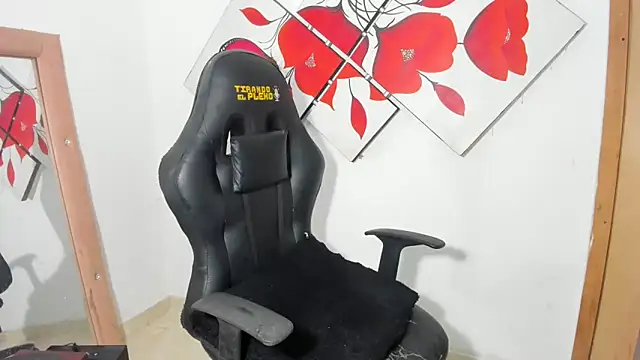 Snapshot of nairobbits chatting on 23, 12, 2024 nairobbits online show from 23, 12, 2024