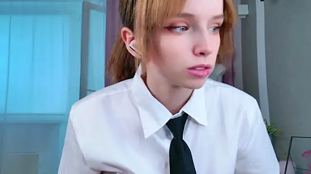 b4by LoL1 online show from 13, 9, 2025