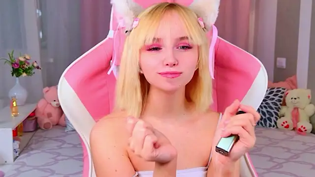 b4by LoL1 online show from 23, 2, 2026